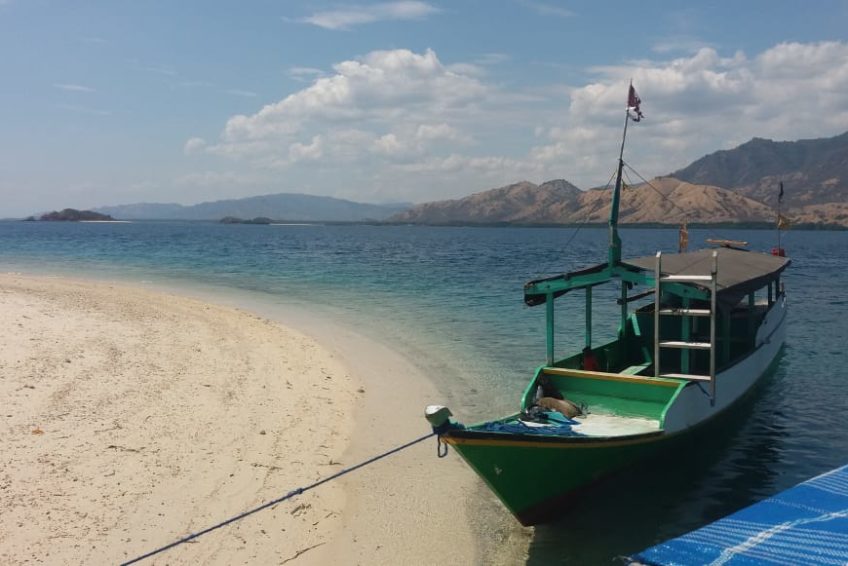 babi-island-camping-3