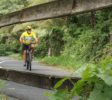 radeln-raften-minahasa_Radler_downhill