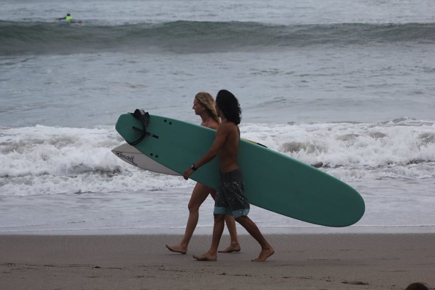 nawir-surfen-canggu